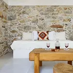 Laina Traditional * Apérathos