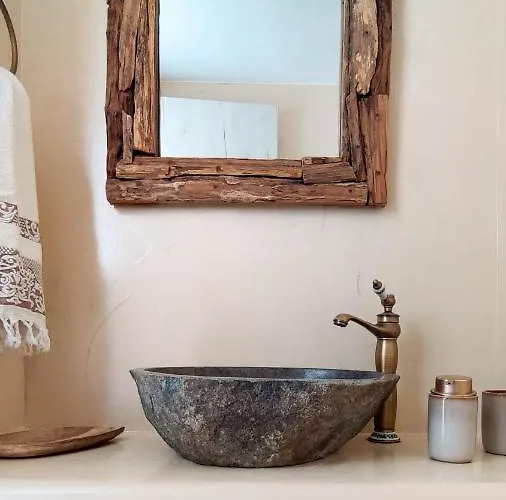 Semesterbostad Laina Traditional Apérathos